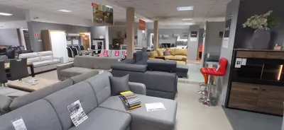 Salon meblowy KERA MEBLE Hodowlana